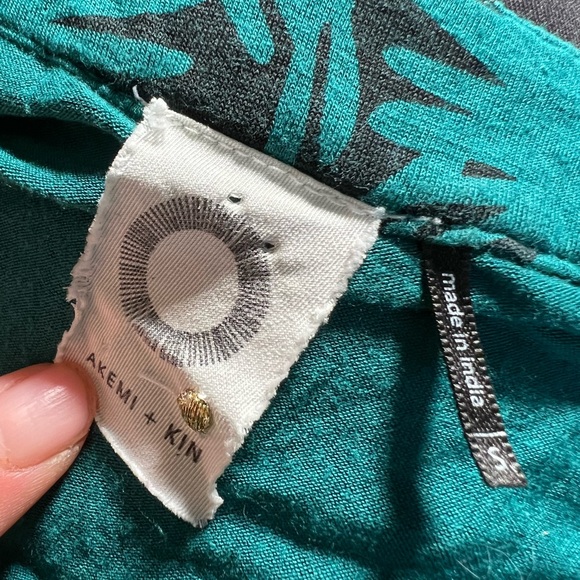 Anthropologie Akemi +‎ Kin Women Top- Small - Picture 8 of 8